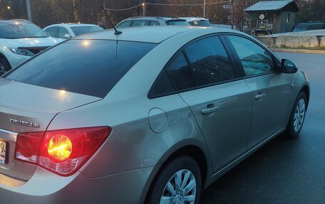 Chevrolet Cruze II, 2011 год, 1 000 000 рублей, 6 фотография