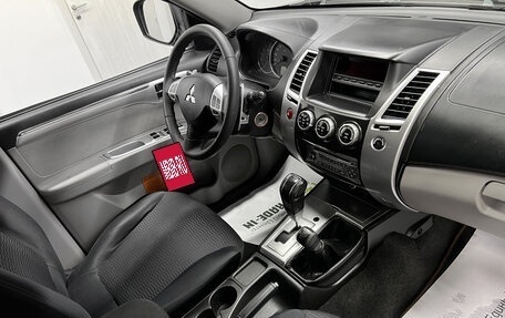 Mitsubishi Pajero Sport II рестайлинг, 2014 год, 1 495 000 рублей, 13 фотография