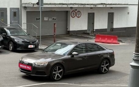 Audi A4, 2019 год, 1 900 000 рублей, 4 фотография