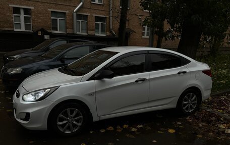 Hyundai Solaris II рестайлинг, 2013 год, 750 000 рублей, 4 фотография