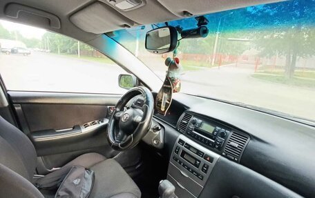 Toyota Corolla, 2004 год, 575 000 рублей, 4 фотография