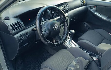 Toyota Corolla, 2004 год, 575 000 рублей, 9 фотография