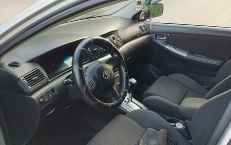 Toyota Corolla, 2004 год, 575 000 рублей, 12 фотография