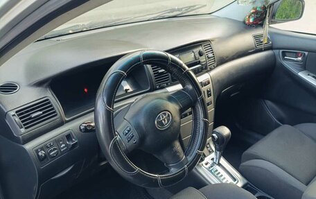 Toyota Corolla, 2004 год, 575 000 рублей, 11 фотография