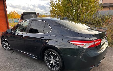 Toyota Camry, 2021 год, 2 890 000 рублей, 5 фотография