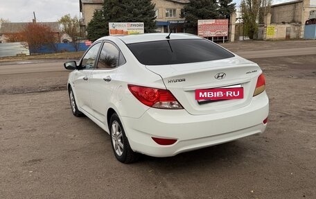 Hyundai Solaris II рестайлинг, 2014 год, 820 000 рублей, 6 фотография