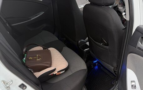 Hyundai Solaris II рестайлинг, 2014 год, 820 000 рублей, 12 фотография