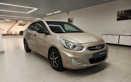 Hyundai Solaris II рестайлинг, 2014 год, 720 000 рублей, 3 фотография