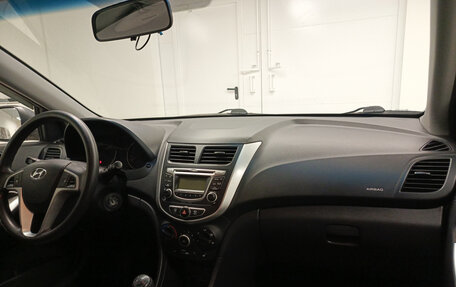 Hyundai Solaris II рестайлинг, 2014 год, 720 000 рублей, 13 фотография