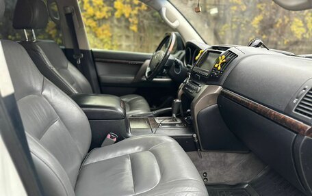 Toyota Land Cruiser 200, 2008 год, 2 950 000 рублей, 28 фотография