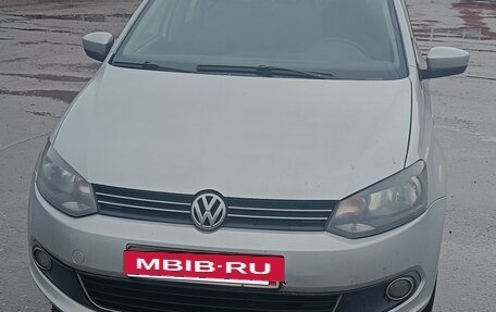 Volkswagen Polo VI (EU Market), 2012 год, 500 000 рублей, 3 фотография
