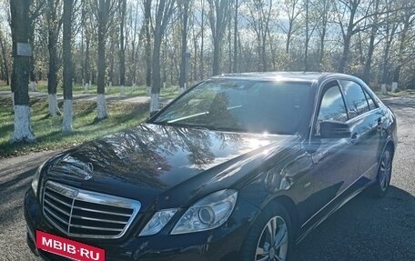 Mercedes-Benz E-Класс, 2012 год, 1 650 000 рублей, 11 фотография