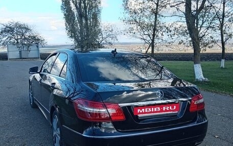 Mercedes-Benz E-Класс, 2012 год, 1 650 000 рублей, 7 фотография