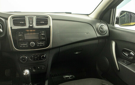 Renault Sandero II рестайлинг, 2015 год, 889 000 рублей, 15 фотография