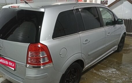 Opel Zafira B, 2011 год, 750 000 рублей, 5 фотография