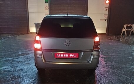 Opel Zafira B, 2011 год, 750 000 рублей, 9 фотография