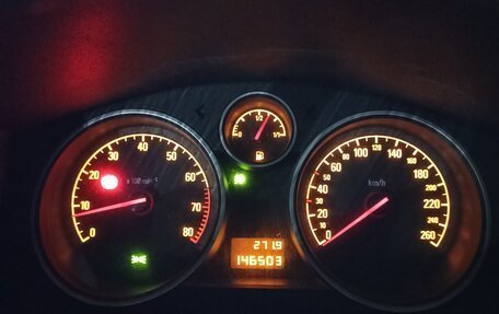 Opel Zafira B, 2011 год, 750 000 рублей, 17 фотография