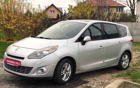 Renault Scenic III, 2010 год, 900 000 рублей, 2 фотография