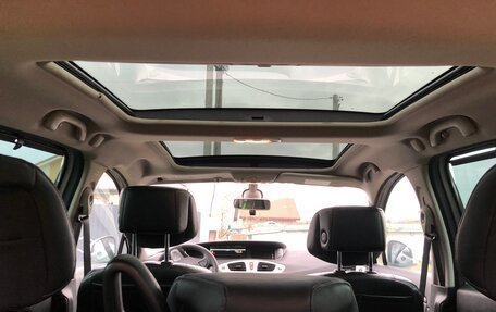 Renault Scenic III, 2010 год, 900 000 рублей, 8 фотография