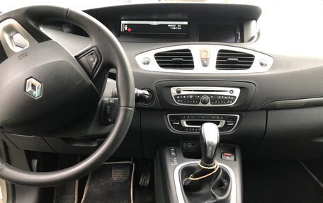 Renault Scenic III, 2010 год, 900 000 рублей, 7 фотография