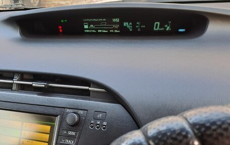 Toyota Prius, 2010 год, 1 020 000 рублей, 14 фотография