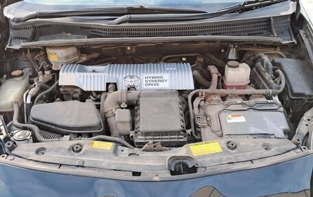 Toyota Prius, 2010 год, 1 020 000 рублей, 17 фотография