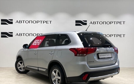 Mitsubishi Outlander III рестайлинг 3, 2015 год, 1 399 000 рублей, 5 фотография