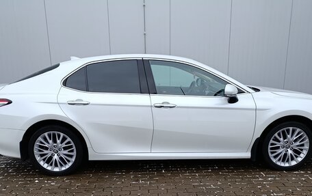 Toyota Camry, 2021 год, 3 000 000 рублей, 4 фотография