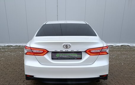 Toyota Camry, 2021 год, 3 000 000 рублей, 6 фотография