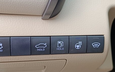 Toyota Camry, 2021 год, 3 000 000 рублей, 15 фотография