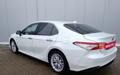 Toyota Camry, 2021 год, 3 000 000 рублей, 7 фотография