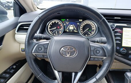 Toyota Camry, 2021 год, 3 000 000 рублей, 24 фотография