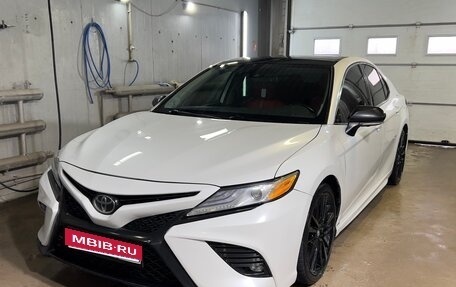 Toyota Camry, 2019 год, 2 350 000 рублей, 1 фотография