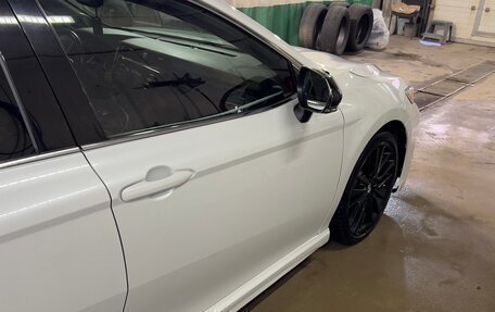 Toyota Camry, 2019 год, 2 350 000 рублей, 7 фотография