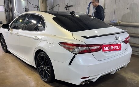 Toyota Camry, 2019 год, 2 350 000 рублей, 3 фотография