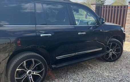 Toyota Land Cruiser 200, 2016 год, 6 100 000 рублей, 6 фотография