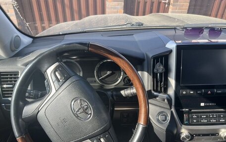 Toyota Land Cruiser 200, 2016 год, 6 100 000 рублей, 2 фотография