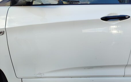 Hyundai Solaris II рестайлинг, 2014 год, 650 000 рублей, 6 фотография