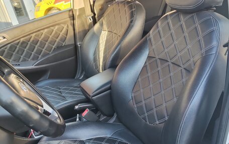 Hyundai Solaris II рестайлинг, 2014 год, 650 000 рублей, 8 фотография