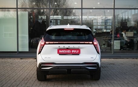 Geely Atlas, 2024 год, 3 100 000 рублей, 4 фотография