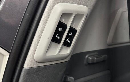 Toyota Land Cruiser Prado 150 рестайлинг 2, 2010 год, 2 264 000 рублей, 14 фотография