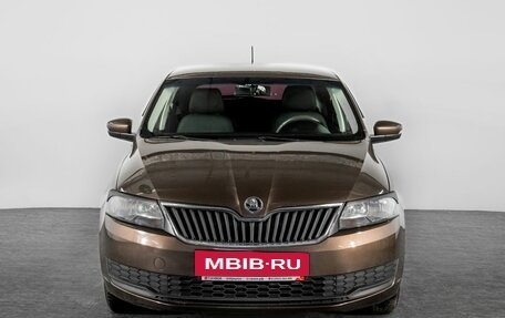 Skoda Rapid I, 2018 год, 1 075 000 рублей, 2 фотография