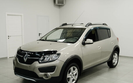 Renault Sandero II рестайлинг, 2017 год, 890 000 рублей, 1 фотография