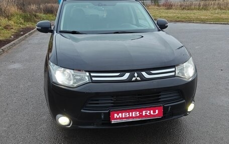 Mitsubishi Outlander III рестайлинг 3, 2012 год, 1 270 000 рублей, 1 фотография