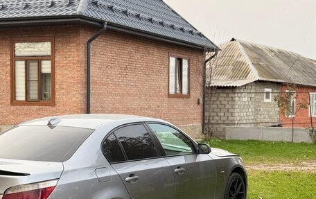 BMW 5 серия, 2004 год, 650 000 рублей, 7 фотография