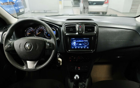 Renault Sandero II рестайлинг, 2017 год, 890 000 рублей, 13 фотография