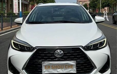 Toyota Yaris XP150 рестайлинг, 2022 год, 1 351 000 рублей, 2 фотография