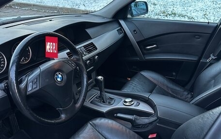 BMW 5 серия, 2004 год, 949 000 рублей, 8 фотография