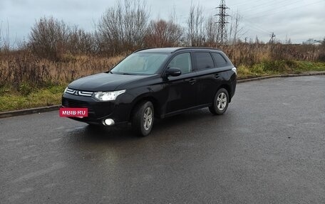 Mitsubishi Outlander III рестайлинг 3, 2012 год, 1 270 000 рублей, 5 фотография