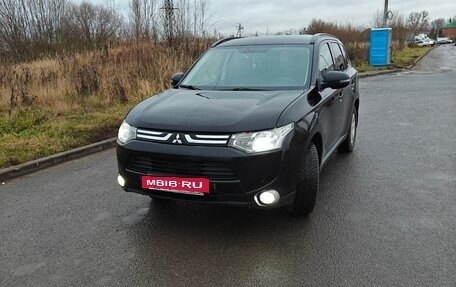 Mitsubishi Outlander III рестайлинг 3, 2012 год, 1 270 000 рублей, 6 фотография